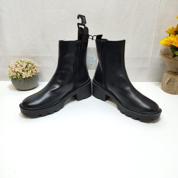 Time and Tru Unit Chelsea Ankle Lug Sole Combat Boot Memory Foam Womens Size 7 - Picture 4 of 9